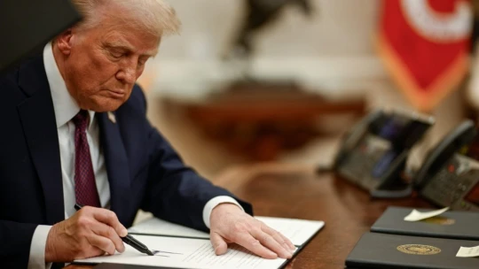 Trump berágott Putyinra, mégis újabb szankciókkal fenyegette meg