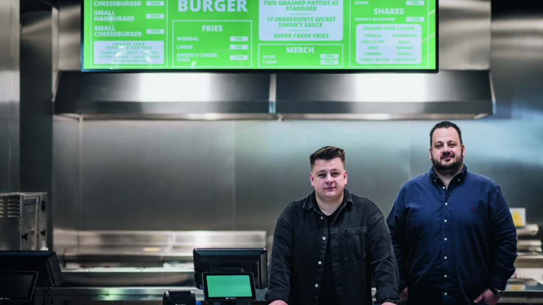 Manhattanben lesz hamburgerezőnk