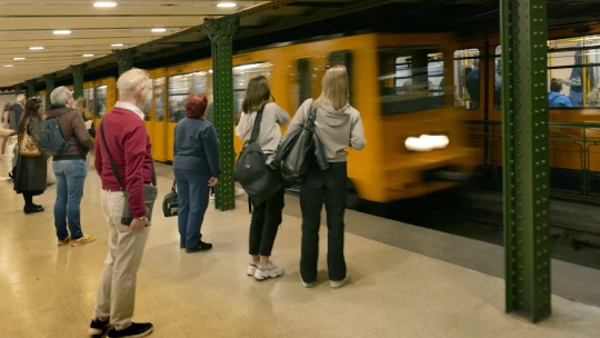 Sietni kell: mi lesz veled, kisföldalatti?