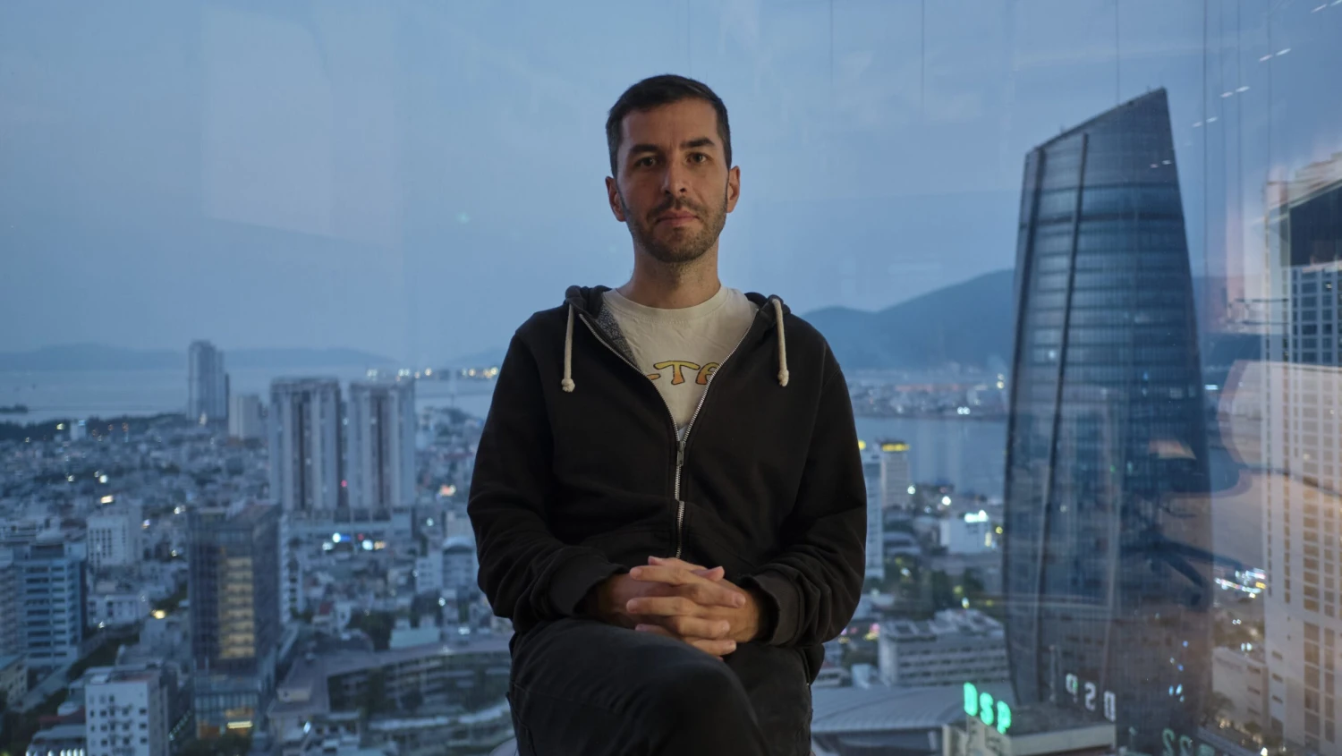 Már a világ legnagyobb autógyártójának csinál reklámot a magyar, aki rémisztően élethű MI-videóival a Google-t is lenyűgözte