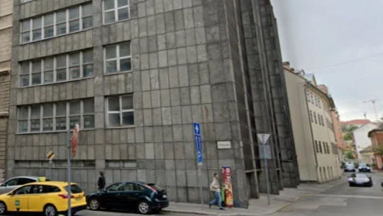 Ingatlanba teszi vagyonát Esztergom Mészáros Lőrince