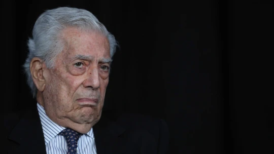 Meghalt az író, aki a hatalmat és a korrupciót térképezte fel: elment Mario Vargas Llosa