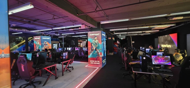 A gamingre építenek az ital helyett: ez az üzlet a virtuálisból valósággá vált közösségi játékteremben_4
