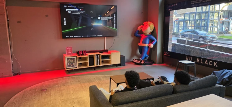 A gamingre építenek az ital helyett: ez az üzlet a virtuálisból valósággá vált közösségi játékteremben_5