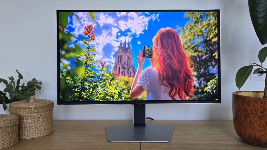 Szintlépés a Samsung új OLED monitora, de így sem való mindenkinek