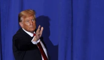 Trump fenyegetőzik, a tőzsde elkezdi ütni, erre mindent visszavon