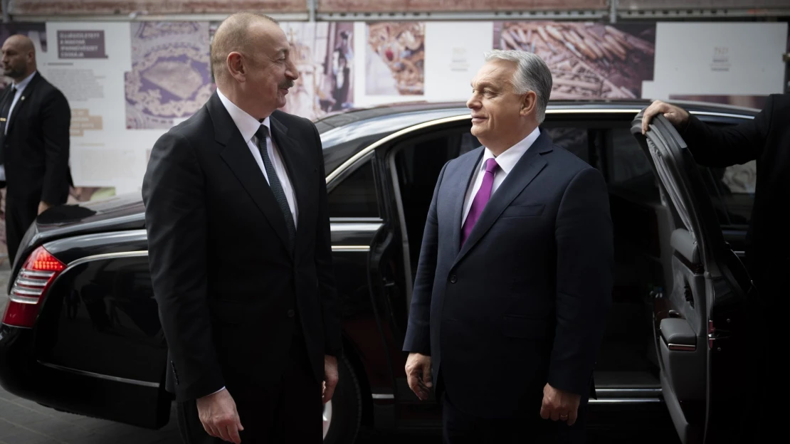 Orbán vacsorája a türk barátaival nem lehetetlenült el a Mol-torony 28. emeleti csúcséttermében