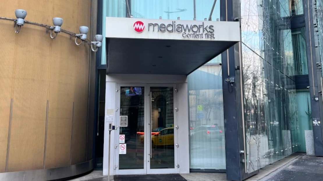 Egy év alatt a tizedére csökkent a propagandasajtó legnagyobb kiadójának nyeresége