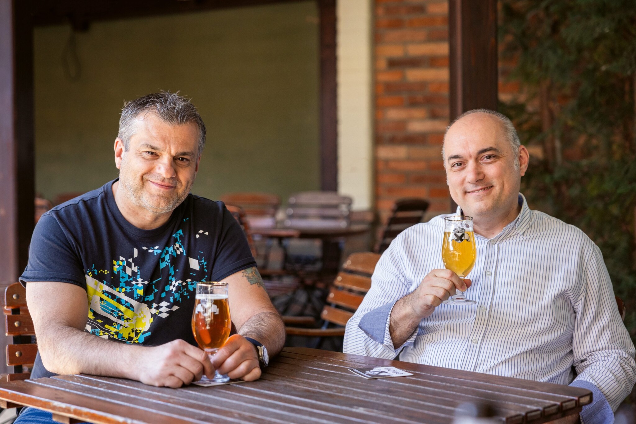 Füstölt kolbász ízű, gluténmentes meggyes és alkoholmentes mangó – a legrégebbi magyar kisüzemi sörfőzdében nem csak pilzeni és IPA készül