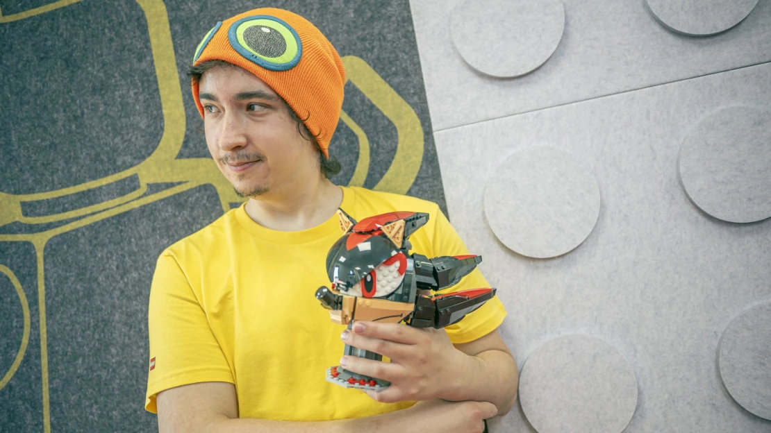 Négyévesen kezdte, ma már a dán központban épít a magyar Lego-dizájner