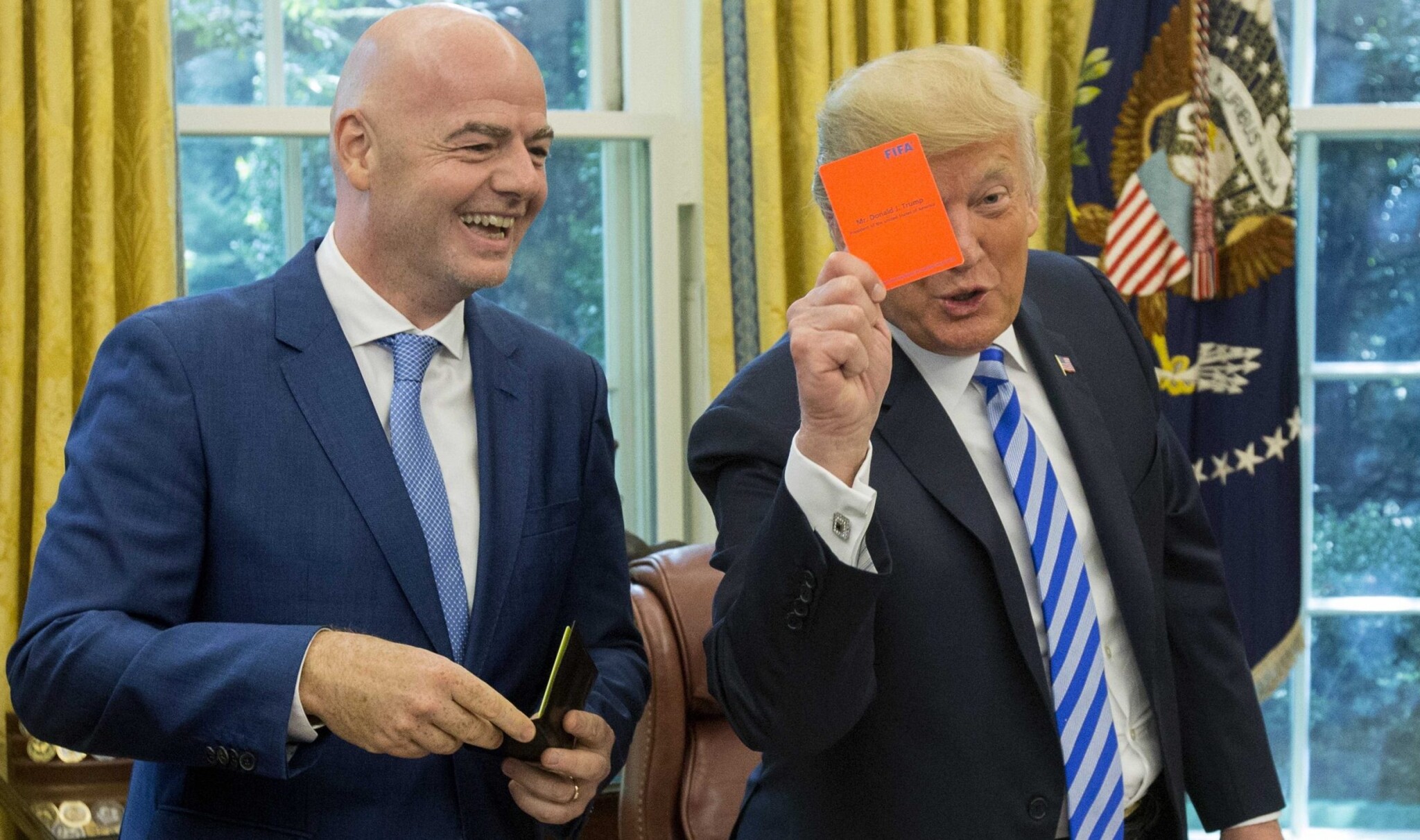 Elszabadult a piroslap-gate: az UEFA nyíltan nekiment a FIFA-nak Trump közbenjárása miatt