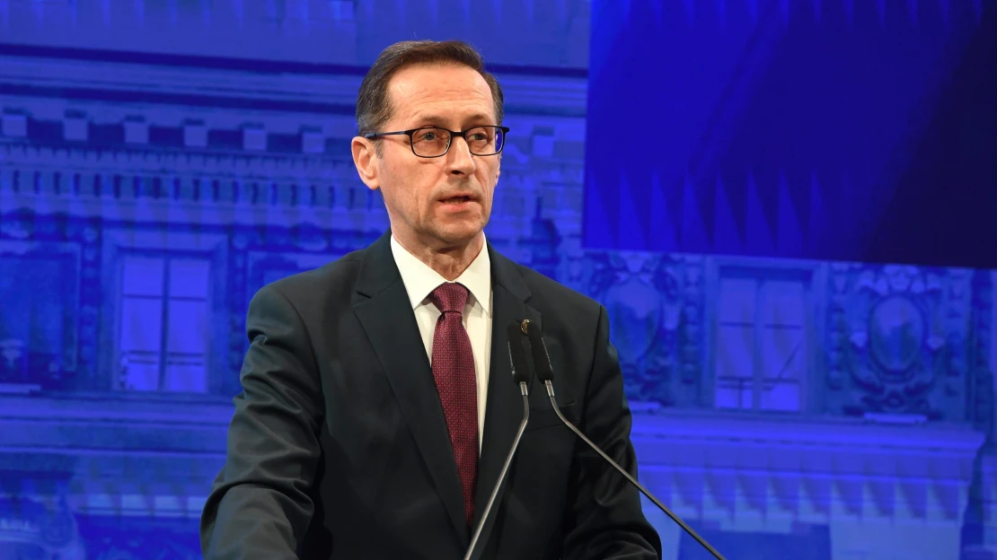 A nagy találkozások hete: ő konzultált a Tiszától Varga Mihállyal az euró bevezetéséről