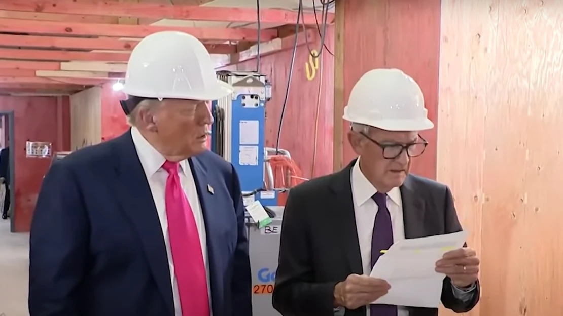 Trump egy olyan épület költségét kérte számon a jegybankelnökön, ami öt éve épült meg
