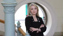 A magyar űrorvos, aki azon dolgozik, hogy távoli űrutazásokon is kezelhető legyen egy perforáció vagy egy nyílt törés