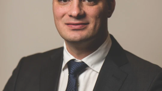 Nyeregben a vagyonos családok következő generációjaBárány Péter, Master Good Csoport