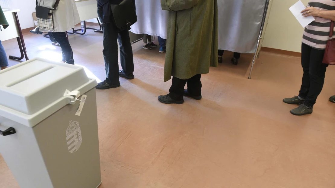 Megmutatjuk, hogyan profitálhatsz Orbán Viktor vagy Magyar Péter választási győzelméből