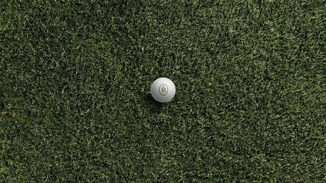 Itt nyitott meg Tiborczék felújított golfparadicsoma