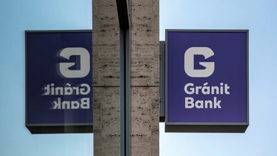 Rekordfélévet zárt Tiborcz bankja – mutatjuk, mi áll a háttérben