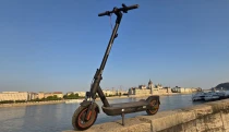 Hatvan kilométer egy töltéssel. Érdemes új e-rollert venni?