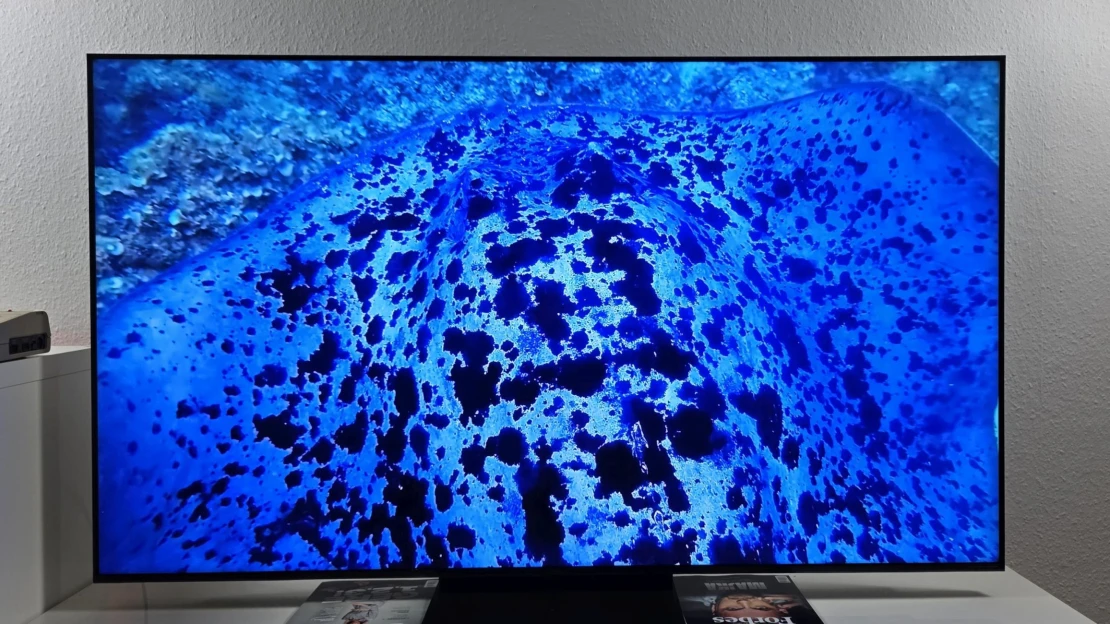 Nyugdíjba küldi a drága OLED-eket az olcsóbb kínai csodatévé?