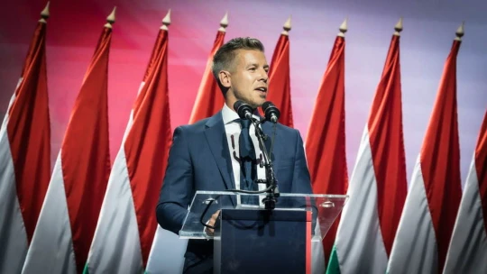 Orosz gáz, kegyelmi ügy – meglepő kijelentések Magyar Péter interjújában