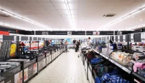 Új piacra törhet be a Lidl: megnyitotta első teljesen élelmiszermentes üzletét