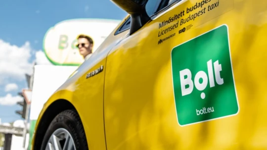 Változás a taxiszolgáltatásban, bevezetik a lemondási díjat, erre kell figyelni