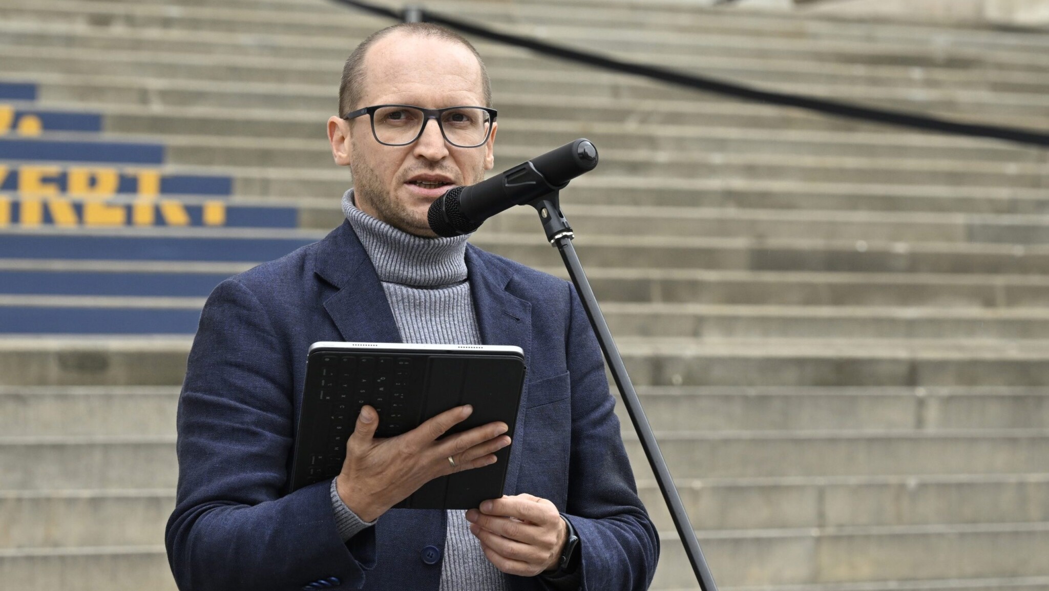 Kiderült, hogy egymilliárdnyi forrást simán veszni hagyott a Demeter Szilárd...