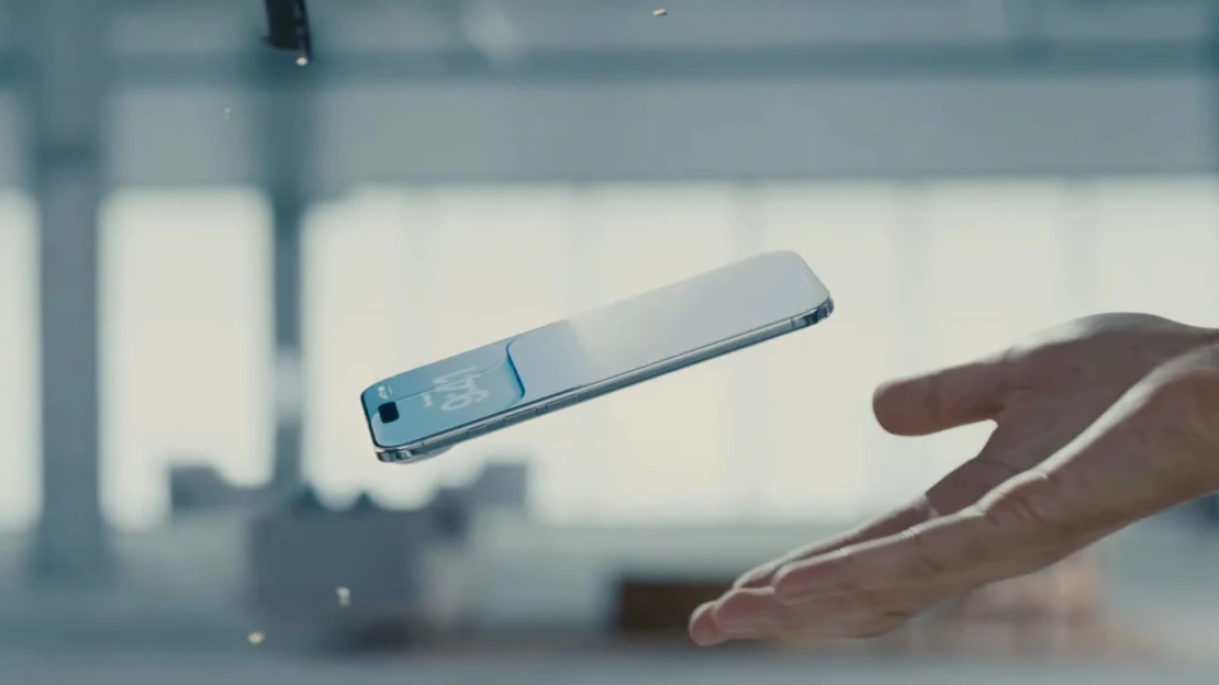 Továbbra sem tudják lenyomni az Apple-t az okostelefonok piacán