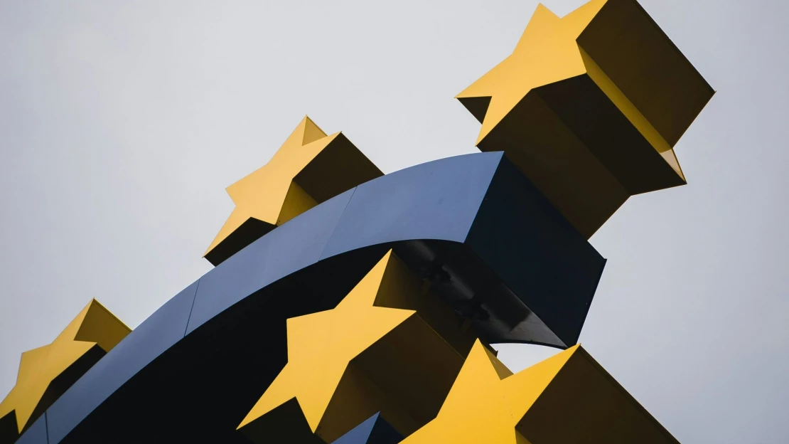 Mi áll a forint ereje mögött és meddig tarthat a stabilitás?