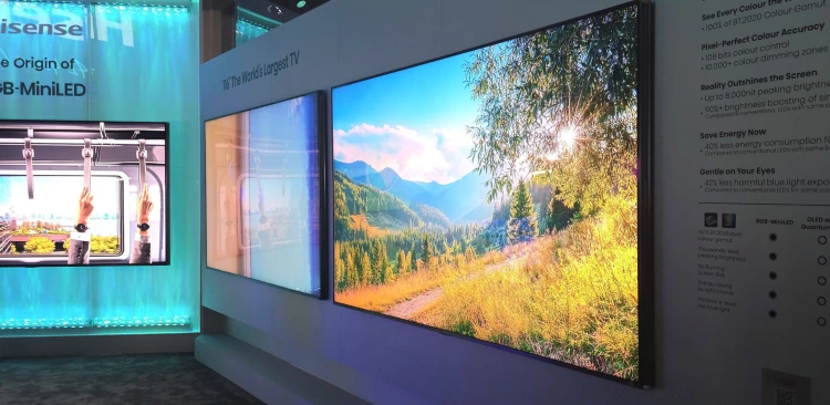 Extrém kütyük lopták el a show-t a legnagyobb európai tech kiállításon_24