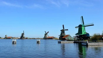 Egy apró falu is szembeszáll a turisták rohamával