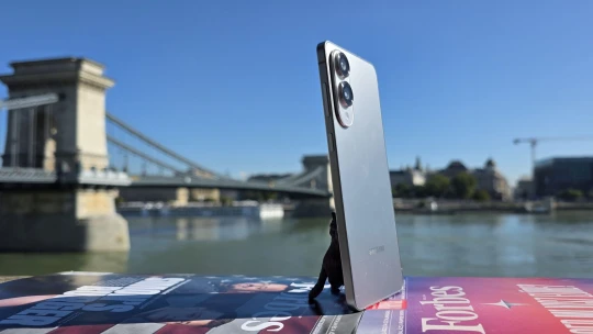 Pár milliméter, ami nagyon is számít – megnéztük a felhájpolt szuperkarcsú mobilokat