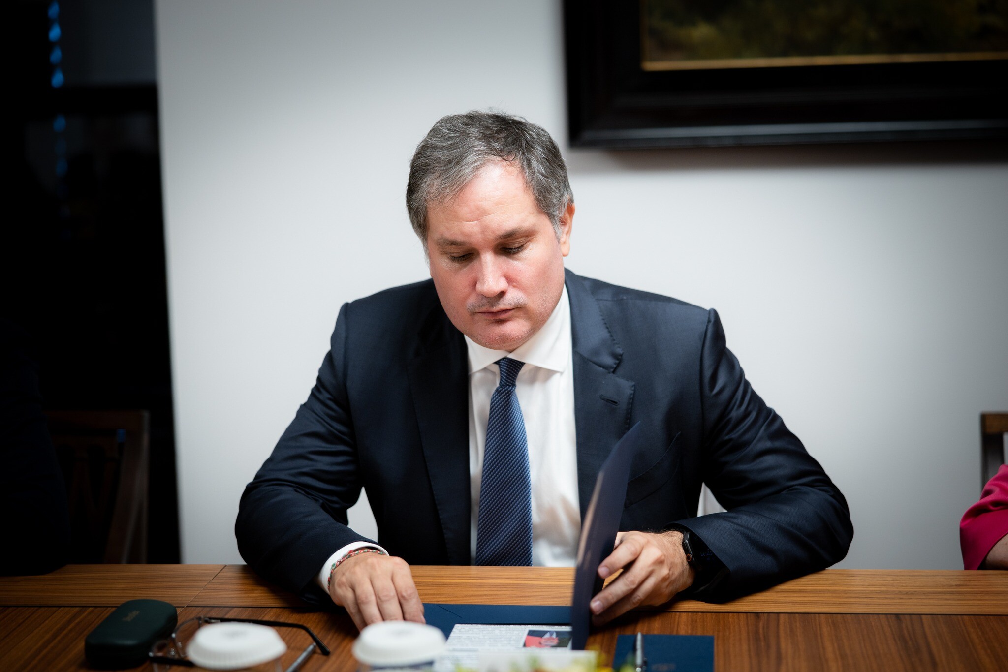 Fegyvergyári csata a kormányon belül, Nagy Mártonék a kasszát is vitték volna