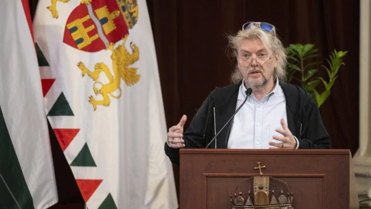 Sziget: a közgyűlési káosz állatorvosi lova