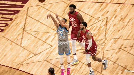 A Warriors vagy a Lakers az értékesebb? Az FBI nyomozása mindent felboríthat