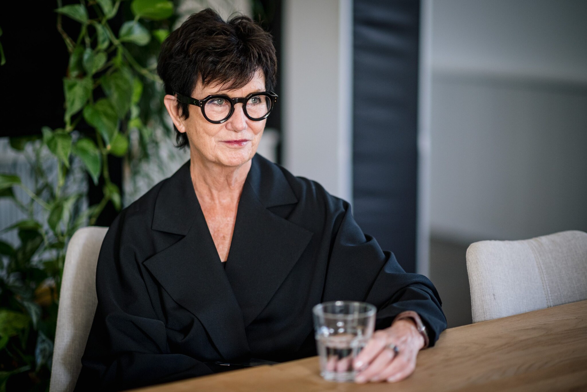 A divatipar szürke eminenciása, akinek a tanítványai a legnagyobb divatházakat vezetik