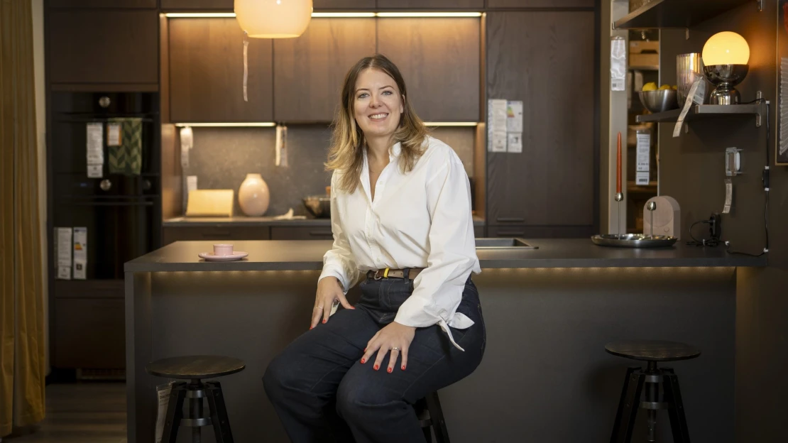 Volt egy nap, amikor több százan álltak kötényben az áruházaink előtt