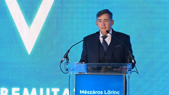 A profitéhség és a problémás kivitelezések miatt meginoghat Mészáros Lőrinc birodalma?