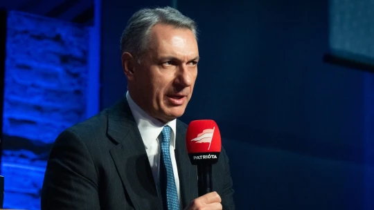 Az árulók ellen szerzett gólként ünnepelte Lázár János, hogy egymilliárd eurós hitelt veszünk fel a vasút rendbetételéhez