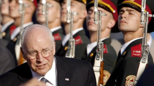 Elhunyt Dick Cheney. Ezért tartják őt az amerikai történelem legbefolyásosabb alelnökének