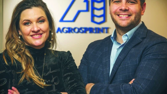 Nyeregben a vagyonos családok következő generációja: A Fülöp család