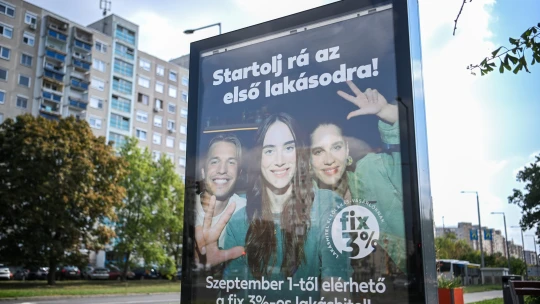 Először lett több a lakossági hitelállomány a vállalatinál