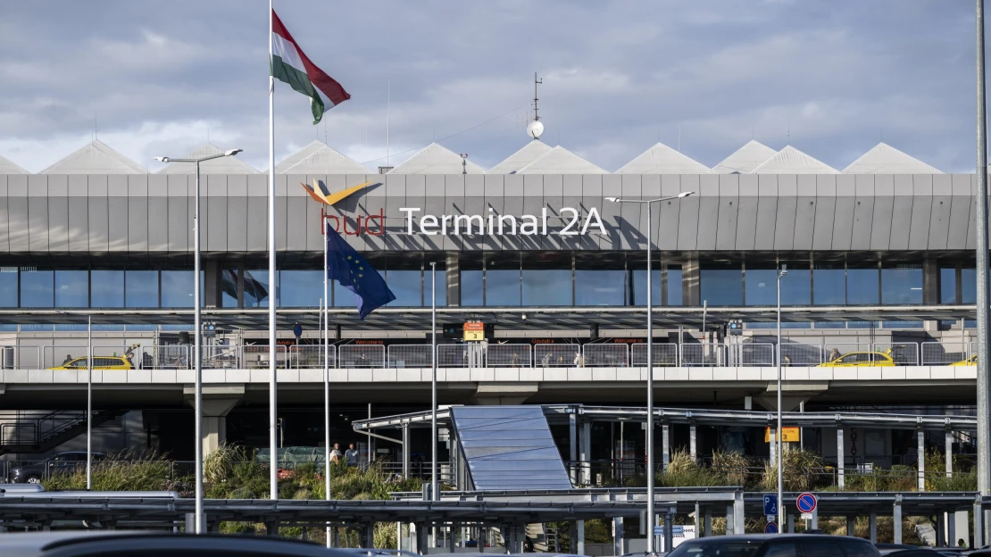 Rekordszámok a Liszt Ferenc Repülőtéren, ezekbe a városokba utaztak a legtöbben