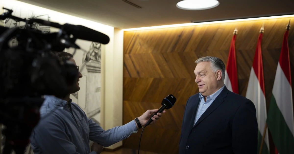 „Nagyot kell kerülni” – Orbán Viktor úton van Moszkvába, ezekről tárgyal majd Putyinnal