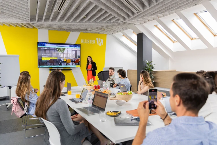 Megnyílt Magyarország első csapatháza, a KLUSTER!_5