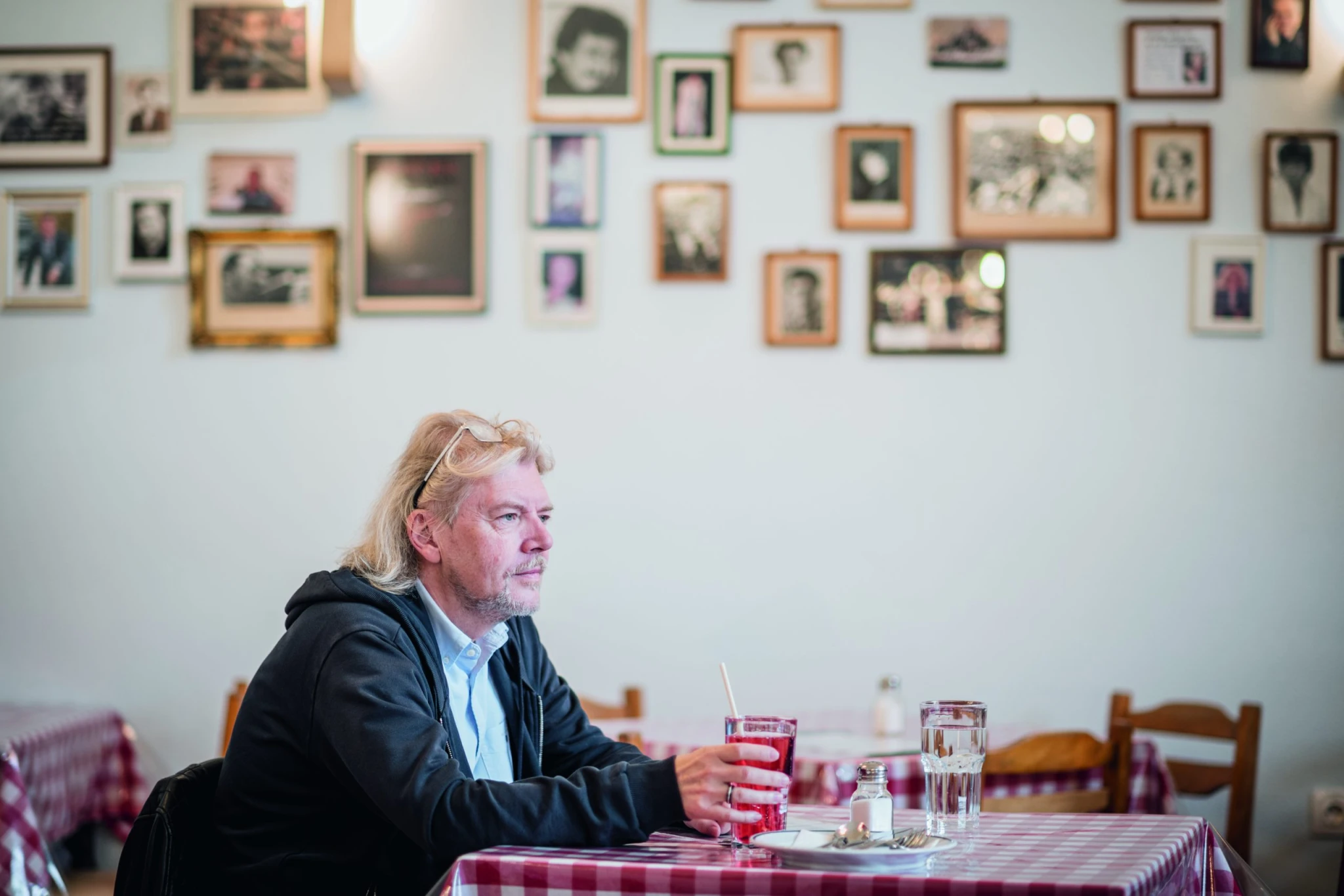 Ennyiért veszik meg a Szigetet: egy drámai visszavásárlás belülről és az üzlet eddig nem ismert részletei