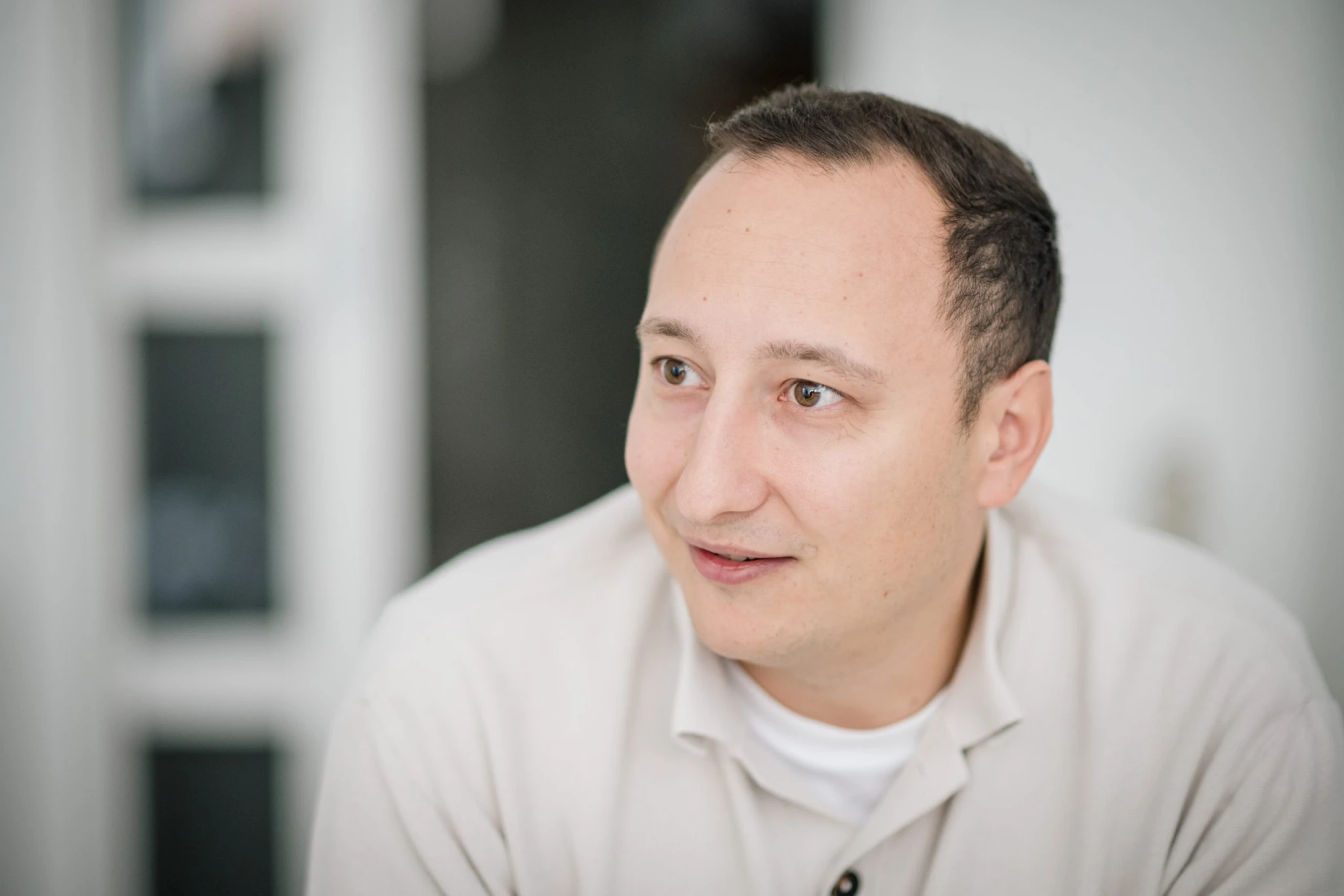 „Reális, hogy tíz éven belül mi leszünk a legnagyobb magyar techcég” – a fejlesztő, aki egymaga rakta le egy milliárdos app alapjait, most új projektbe kezd