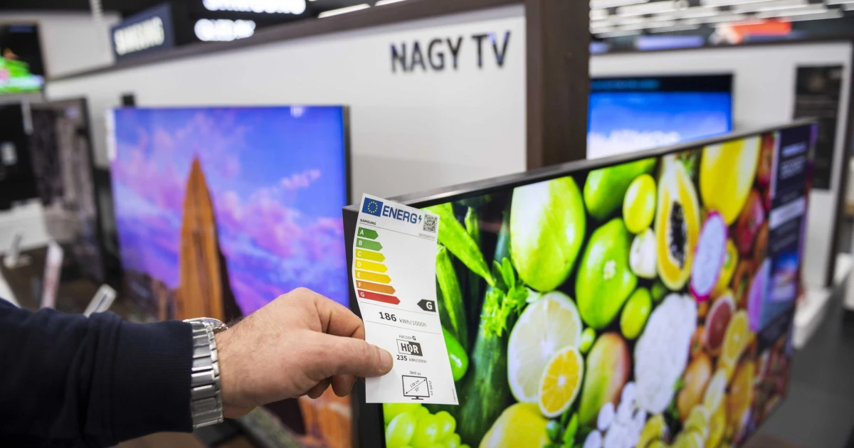 Lehúzta a rolót a második legnagyobb magyar webáruház a fizikai boltjain