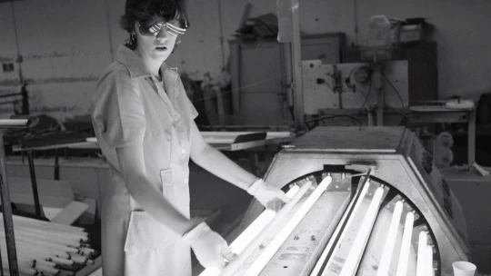 Volt egyszer egy Tungsram: Egger, Aschner, a nácik, a kommunisták és a NER